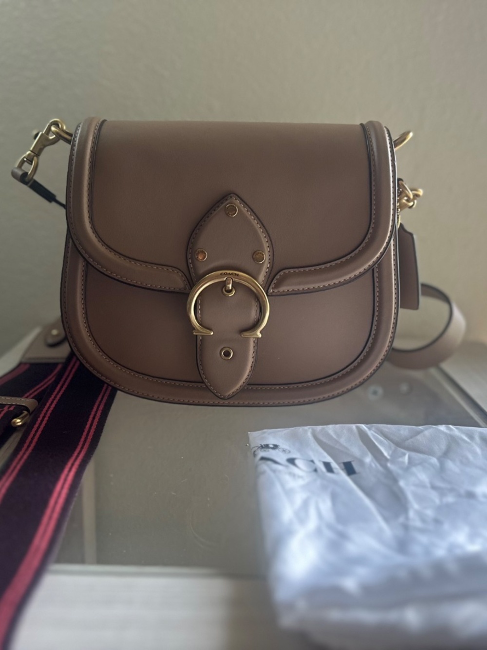 COACH Glovetanned Leather Beat Saddle Bag with Webbing (comes with two straps) - Picture 14 of 14